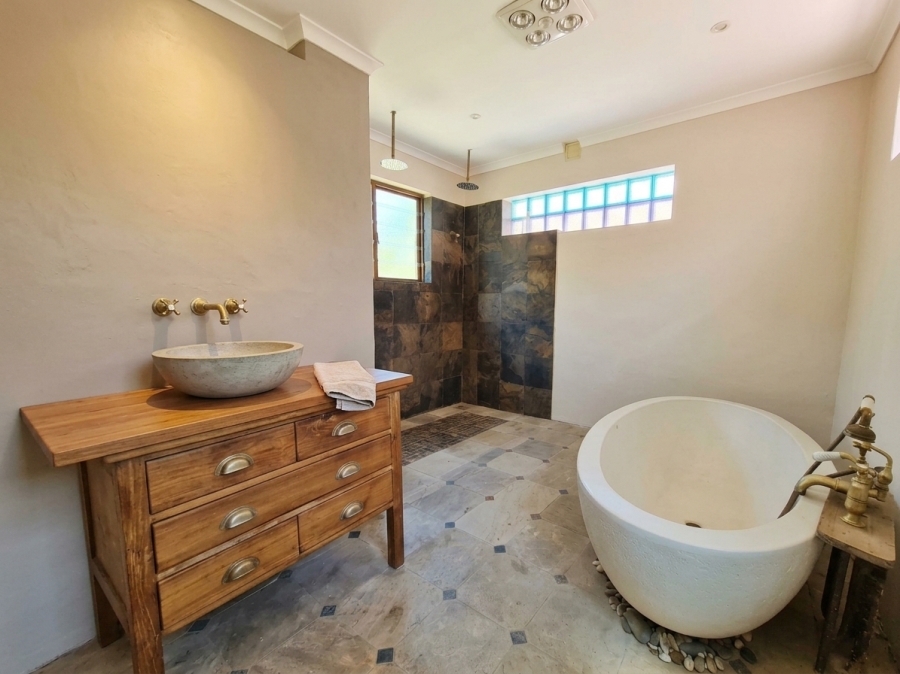 To Let 3 Bedroom Property for Rent in Woodstock Western Cape
